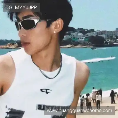 邹朵千